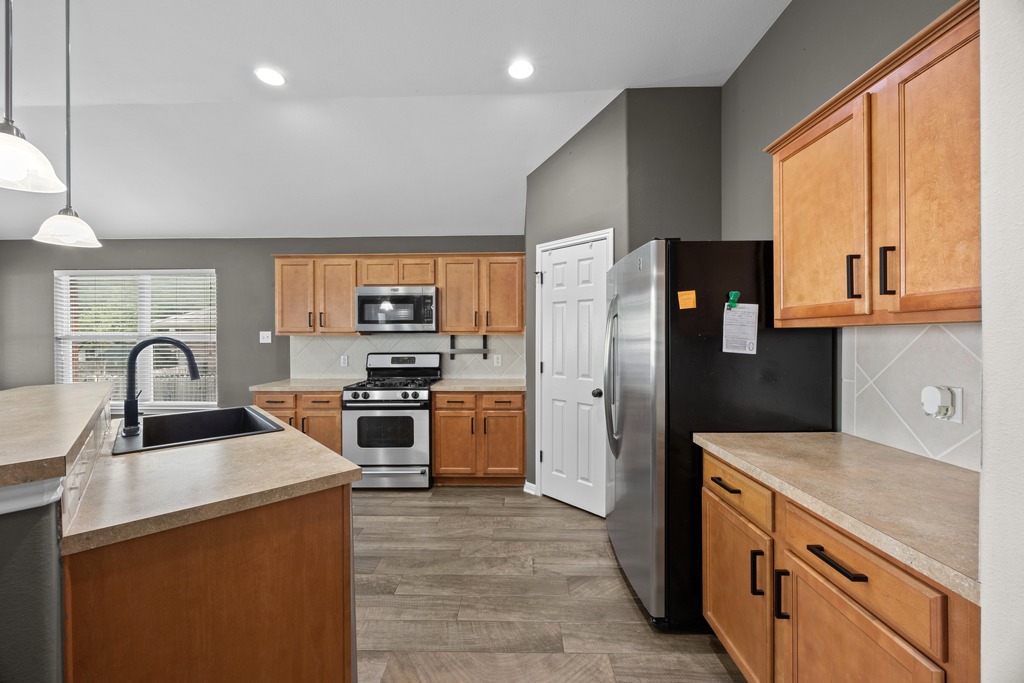 Leander realtor, TX Lakeline Ranch, 